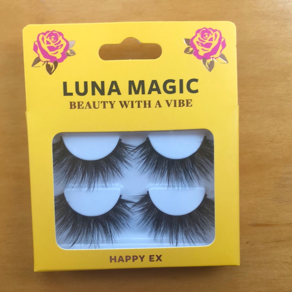 Eyelashes